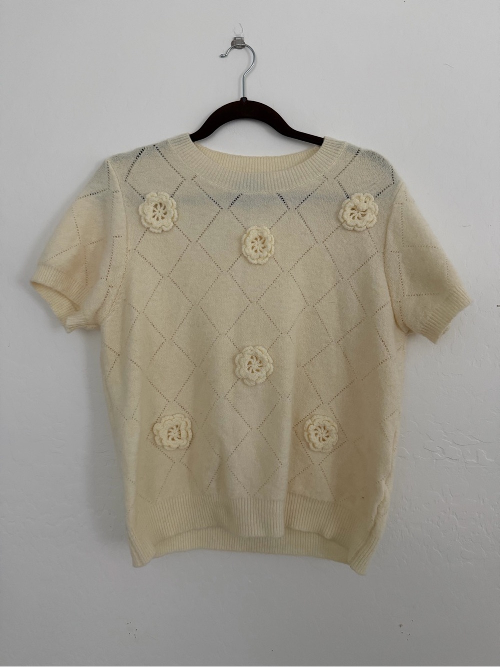 Butter Yellow Floral Appliqué Short Sleeve Sweater Top